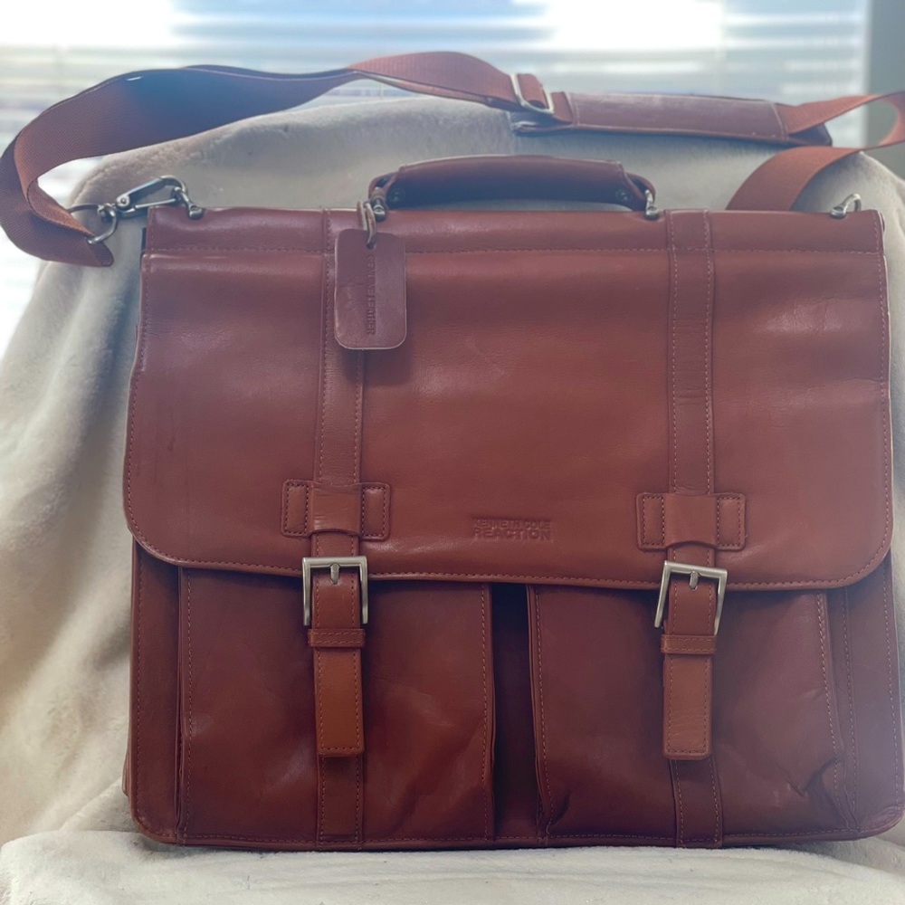 Kenneth Cole Reaction Colombian Leather Briefcase Dual Component